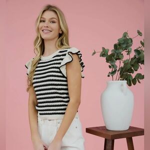 NWT Blu Pepper Ruffle Knit Top